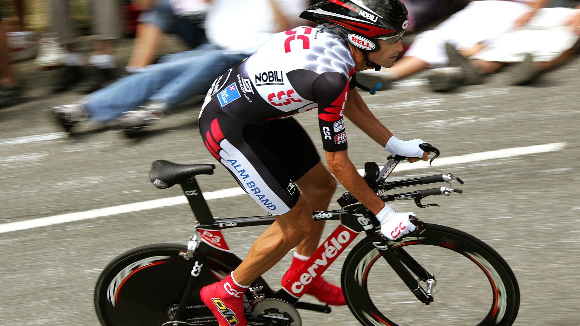 综合格斗赛场焦点！澳大利亚队对阵韩国队，压哨绝杀，引爆全场观众欢呼